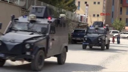 Hakkari'de PKK'lıların Yola Döşediği Patlayıcı İnflak Etti: 1 Şehit 3 Yaralı