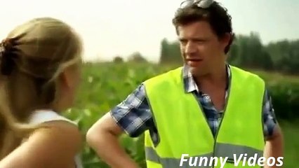 Woman peeing on roadside get caught by google cam