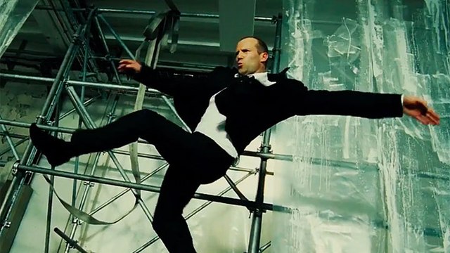 Un supercut de tous les coups de pieds de Jason Statham