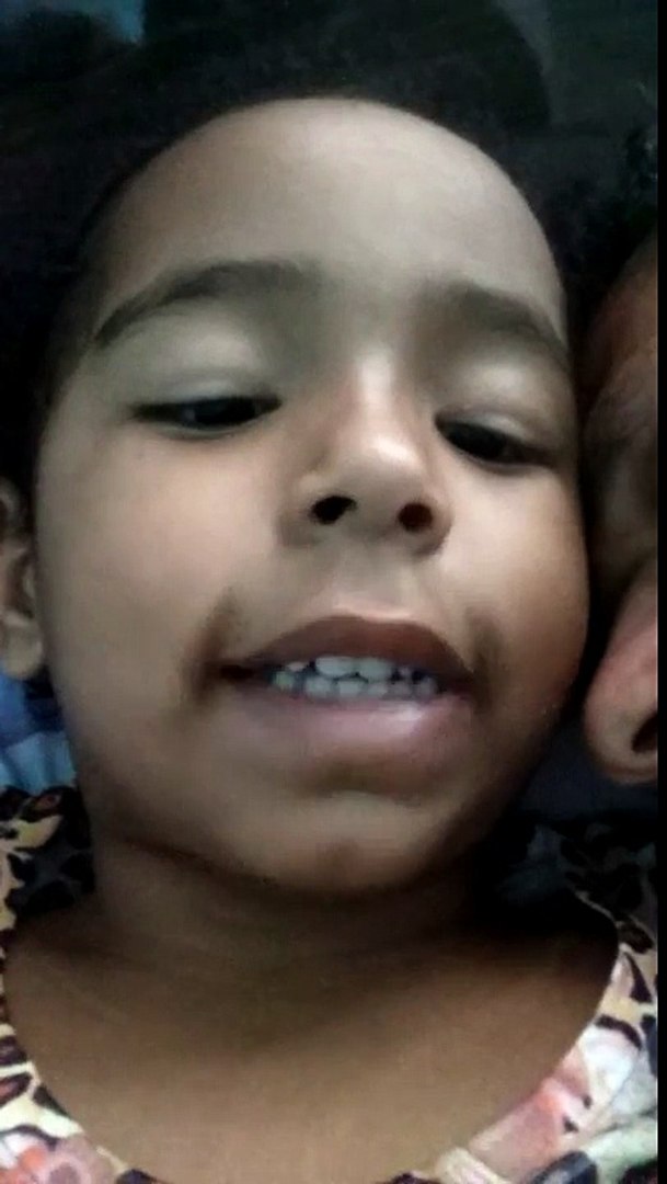 Lulu filma seu olho 2