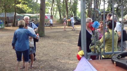 Au comice, l'évêque soutient les agriculteurs en crise