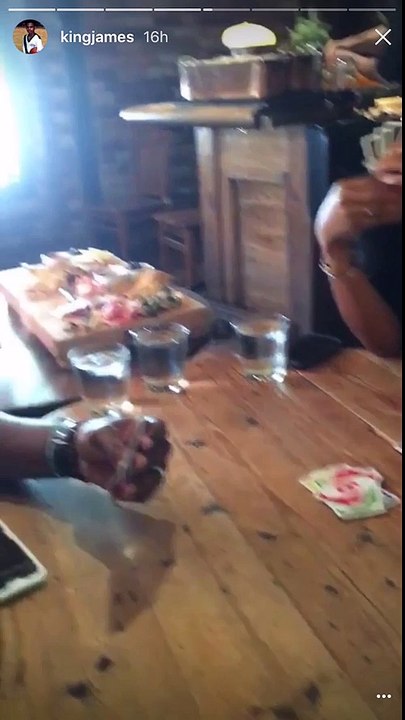 Quand LeBron James trashtalk Chris Paul... au Uno