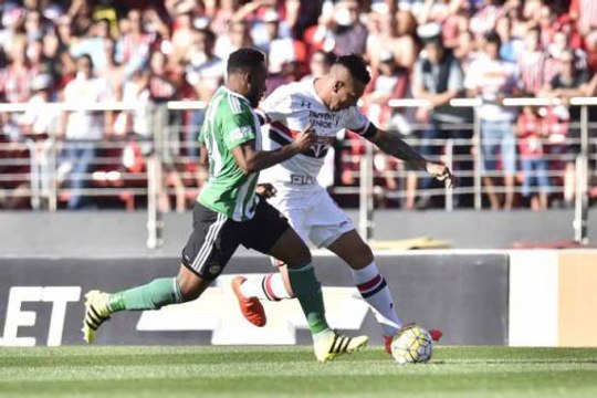 São Paulo fica no empate com Coritiba e segue em fase ruim no Brasileiro