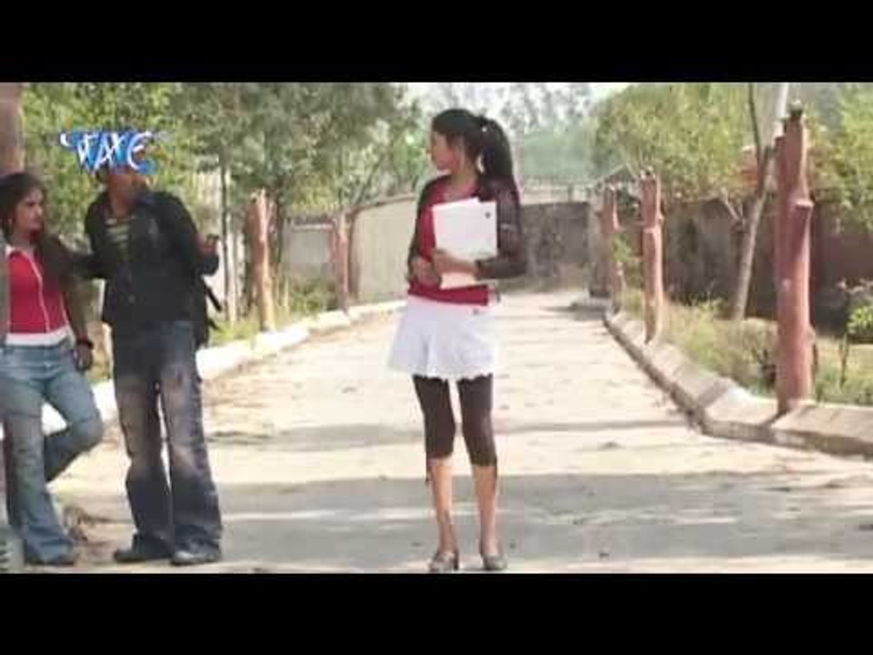 कॉलेज में मॉडल आईल  बा College Model Aayil Ba |Tohar Hothawa Ke Lipistic | Bhojpuri Hot Song HD