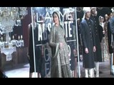 Pregnant Kareena Kapoor Shows Of Baby Bump On The Ramp | Lakme Fashion Week 2016 FINALE