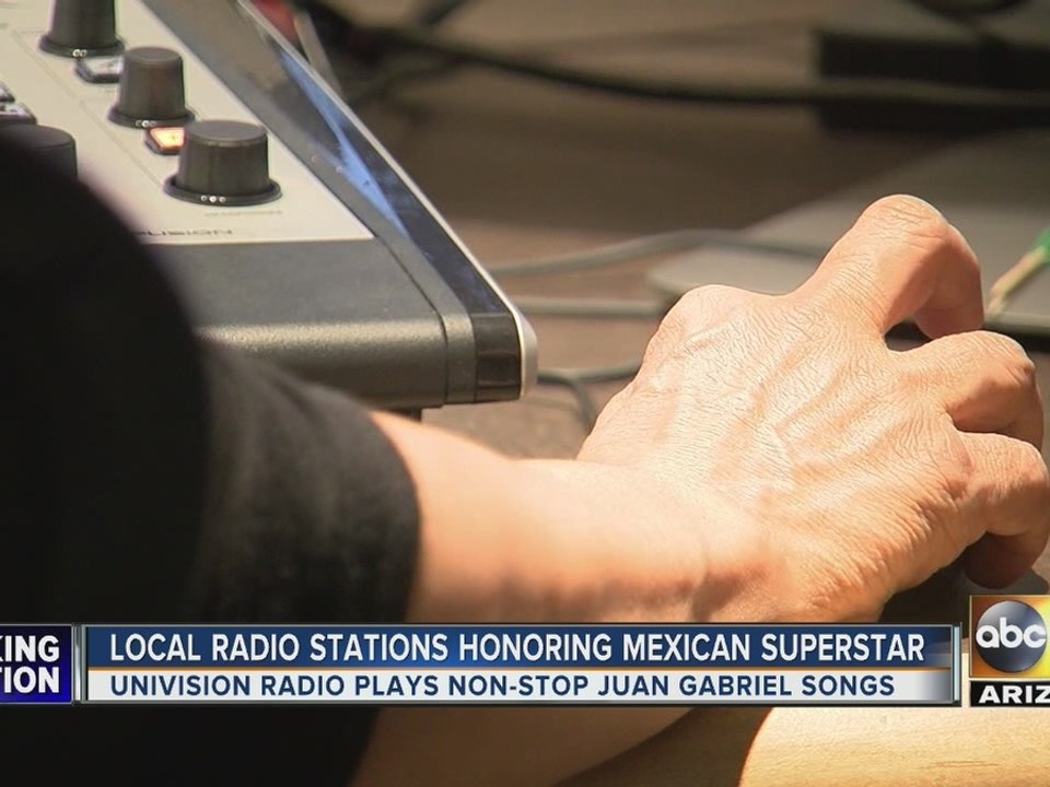 Valley radio station honors Mexican Superstar, Juan Gabriel