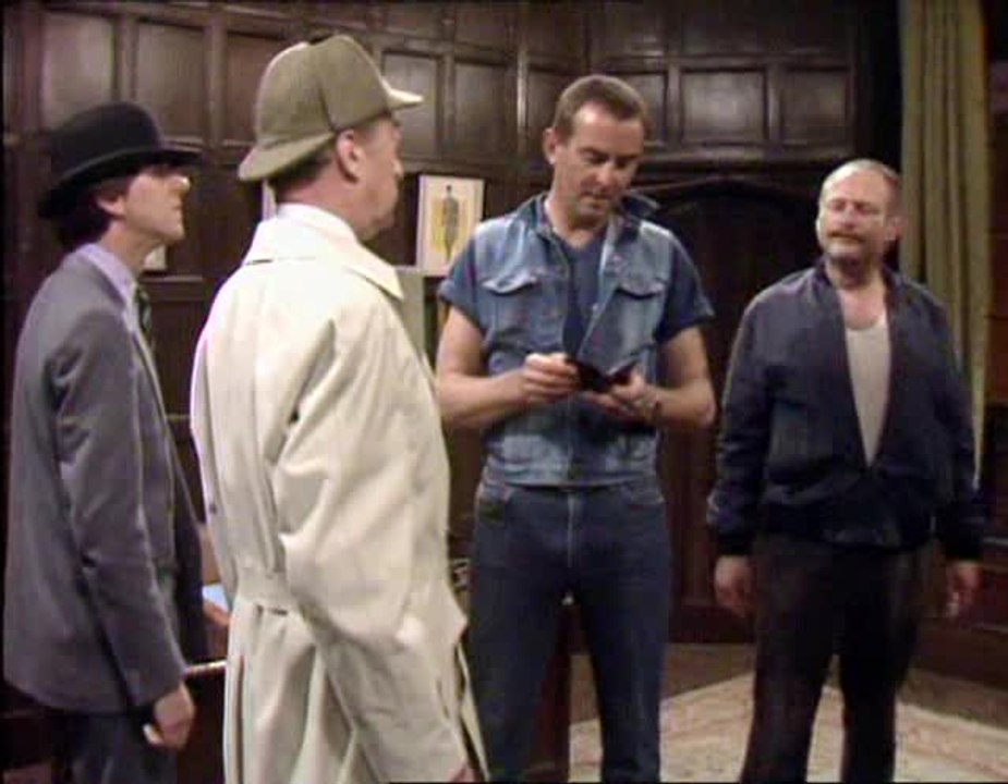 Are You Being Served - S 10 E 3 - The Hold Up