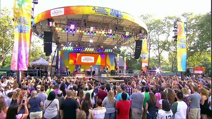 Jason Aldean - Dirt Road Anthem [LIVE GMA PERFORMANCE]