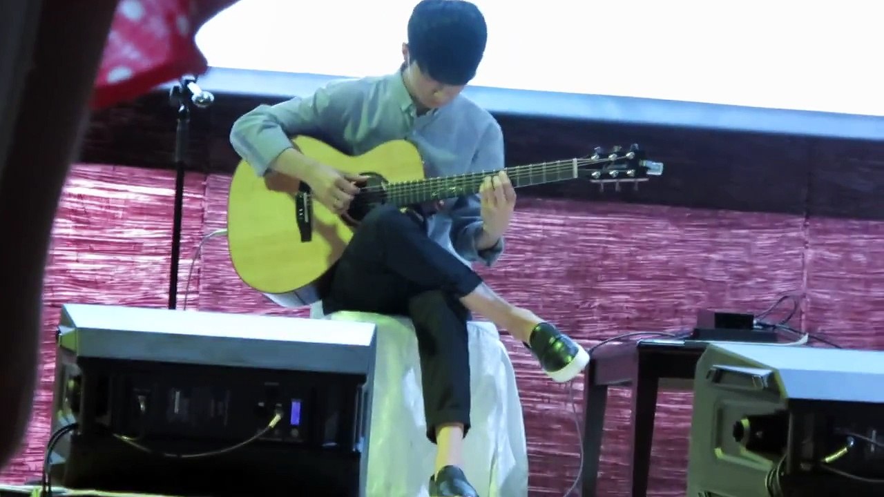 Justin Bieber (Love Your Self) - Sungha Jung (1st live in Cambodia)
