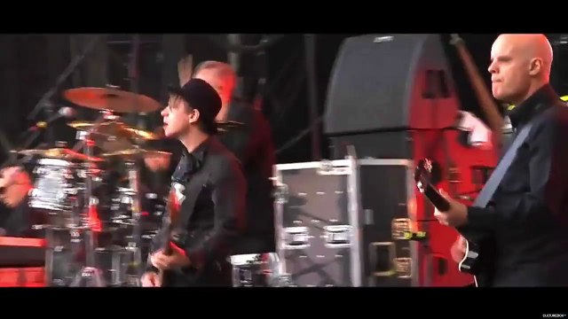 Iggy Pop chante I Wanna Be your dog à Rock en Seine 2016