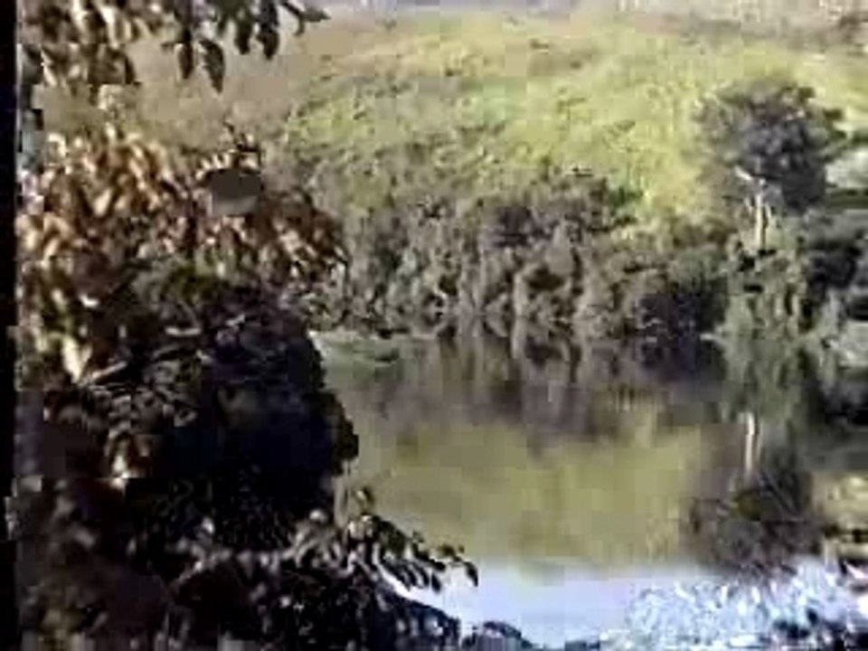 Ovnis - Vidéo - [Brasil] Ovni ou drone ou...? - 1998