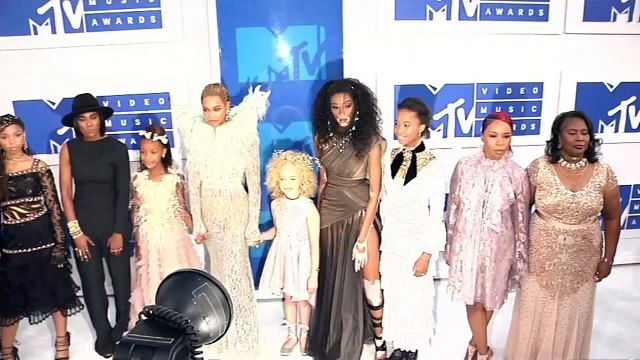 Beyonce steals the show at MTV Video Music Awards 2016