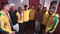 Ronaldinho Gaúcho faz música para atletas dos Jogos Paralímpicos