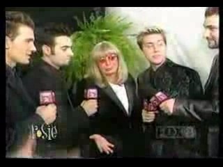 Rosie nsync backstage at the grammys - britney