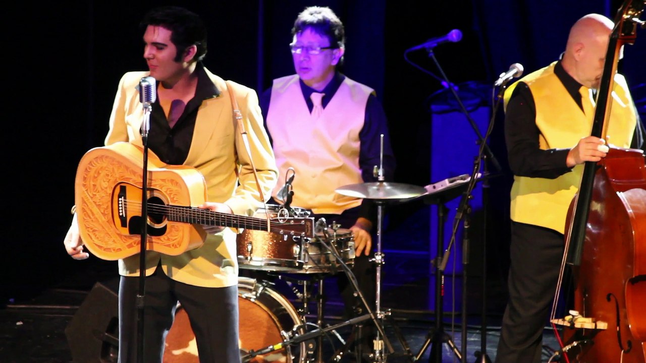 Cody Slaughter doing introductions at Elvis 56 Elvis Week 2016