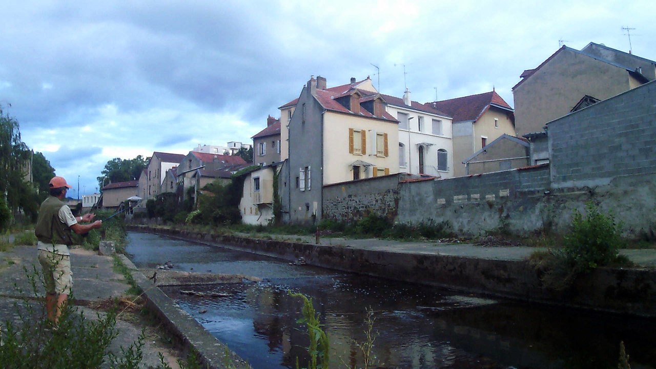 video( 2) 29 AOÛT 2016 PÊCHE A LA MOUCHE DAN LE SICHON A VICHY 2e catégorie