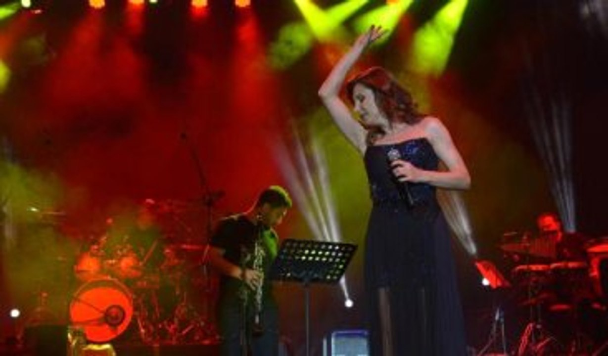 Funda Arar Bodrum'da Konser Verdi