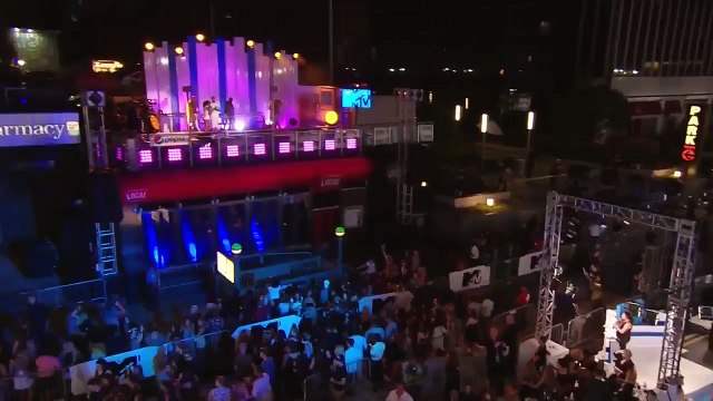 Puff Daddy Talks About the Bad Boy Family Reunion Tour | 2016 Video Music Awards | MTV