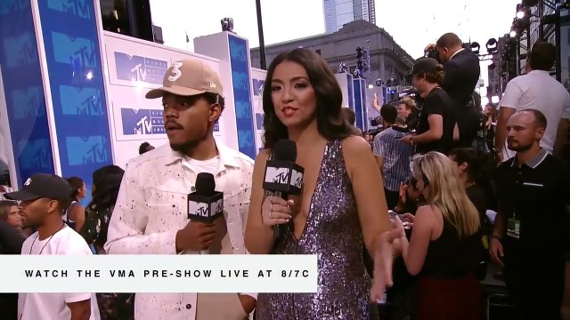 Chance The Rapper Wants Kanye West to Play Connect 4 On Stage | 2016 Video Music Awards | MTV