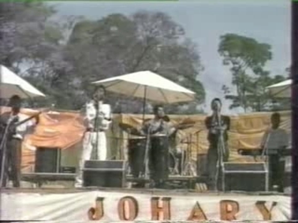 Lucien Randrianina - Ento aho live