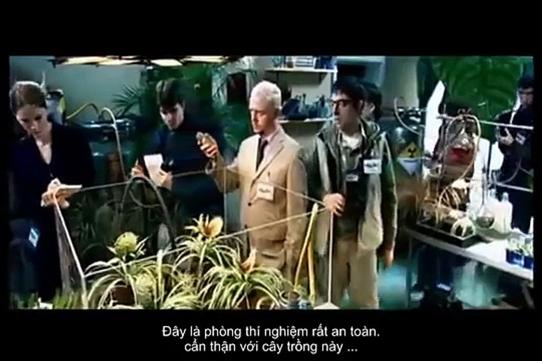 Mr Bean mới nhất Spider plant man.