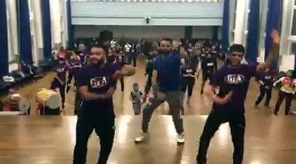 Group Bhangra with Ranjit Bawa.....