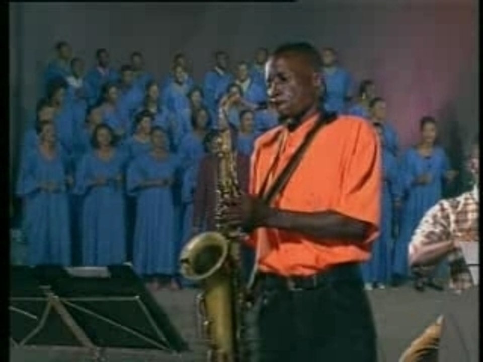 Charles Mombaya - Tu est Dieu