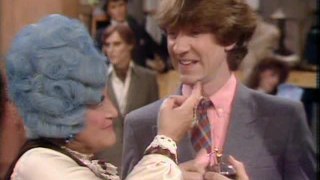 Are You Being Served - S 10 E 7 - The Pop Star
