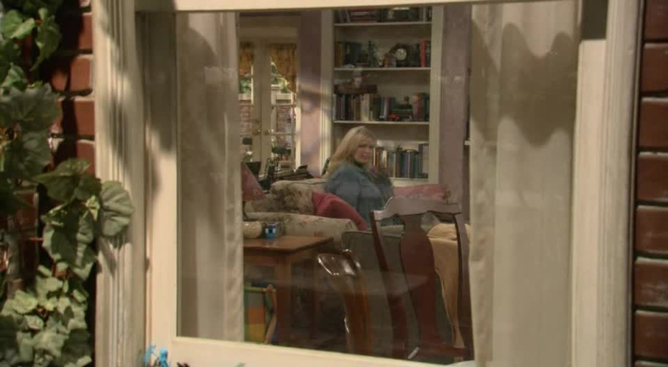 Reba - S 4 E 15 - Flowers For Van
