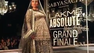 Kareena kapoor walked on the ramp at lakme fashion Week 2016