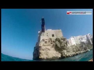 TGSRVago29 polignano red bull cliff diving