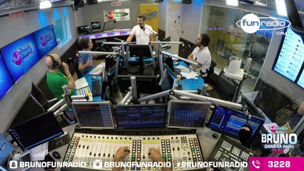 Video herunterladen: Les chanson les plus ringardes au monde ! (30/08/2016) - Best Of en Images de Bruno dans la Radio