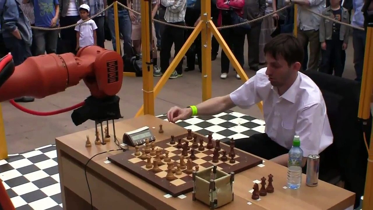 How to Surprise (Shock) a Super Chess GM !!!