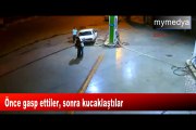 Önce gasp ettiler sonra kucaklaştılar