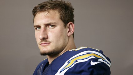 4 and out: Joey Bosa signs Chargers' contract
