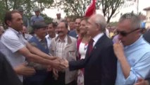 Kılıçdaroğlu, Sinanpaşa İlçesine Bağlı Akçaşar Köyünü Ziyaret Etti
