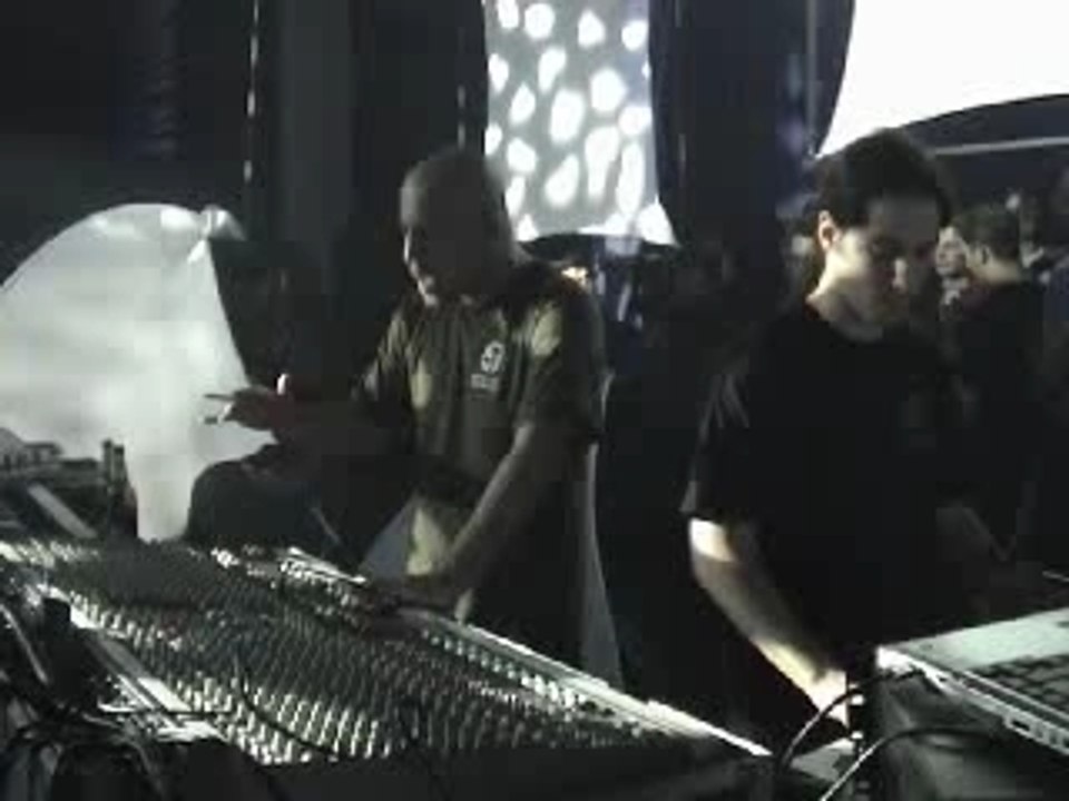 Infected Mushroom - Deeply Disturbed Live in Moscow