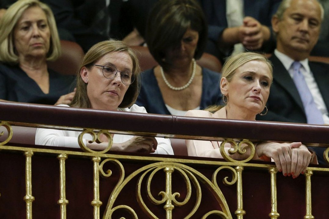 Cifuentes apela "a la responsabilidad de los líderes socialistas que quieren evitar elecciones"