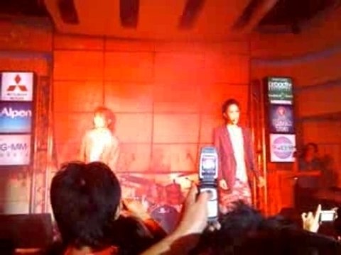 070801 Golf-Mike Nippon Ainiikuyo at EFM BD Party [zero]