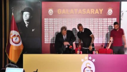 Bu Önemli Camiada Çok Önemli Bir Yer Sahibi Olmak İstiyorum"