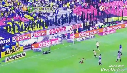 Michael Arroyo - Gol tiro libre