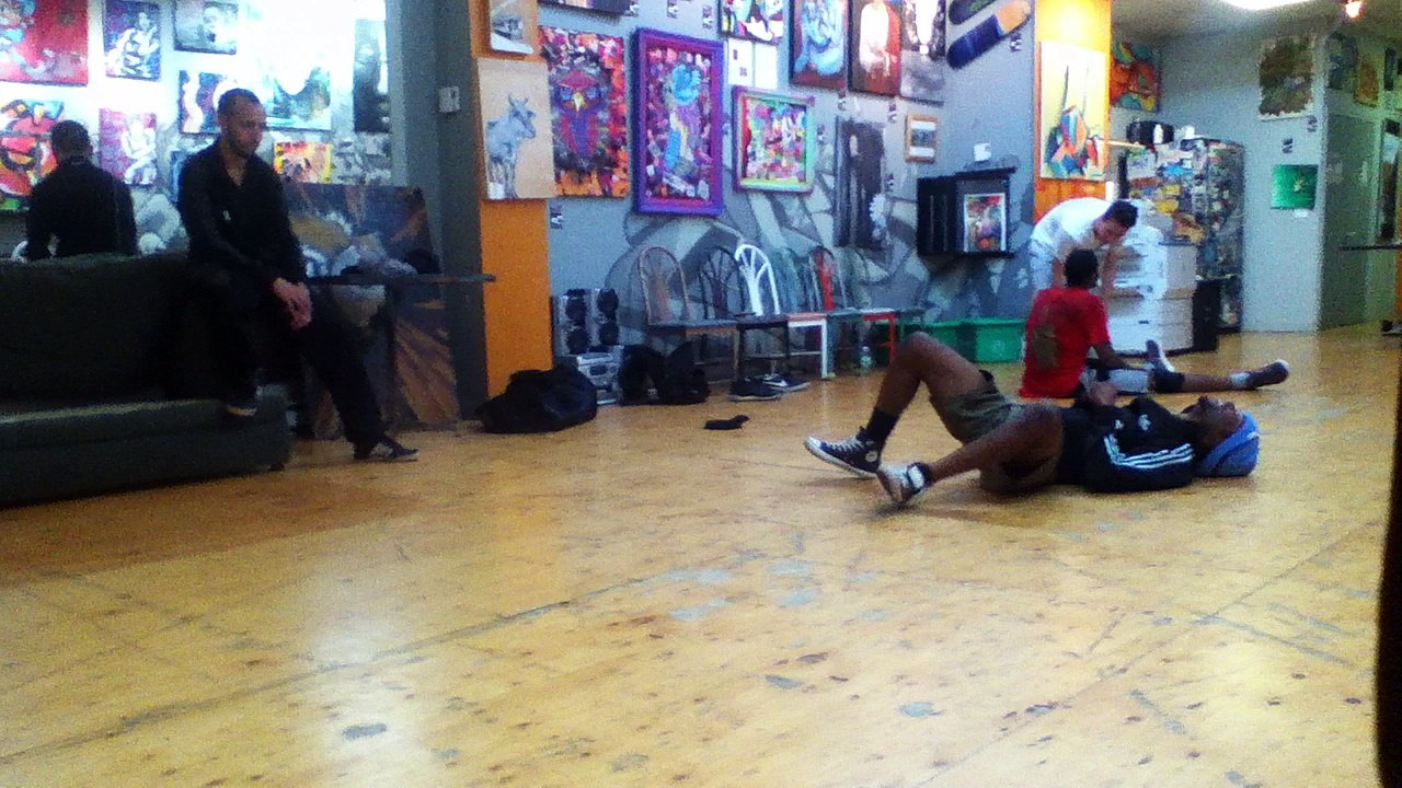 BBOY Capcom Café Grafffti practice