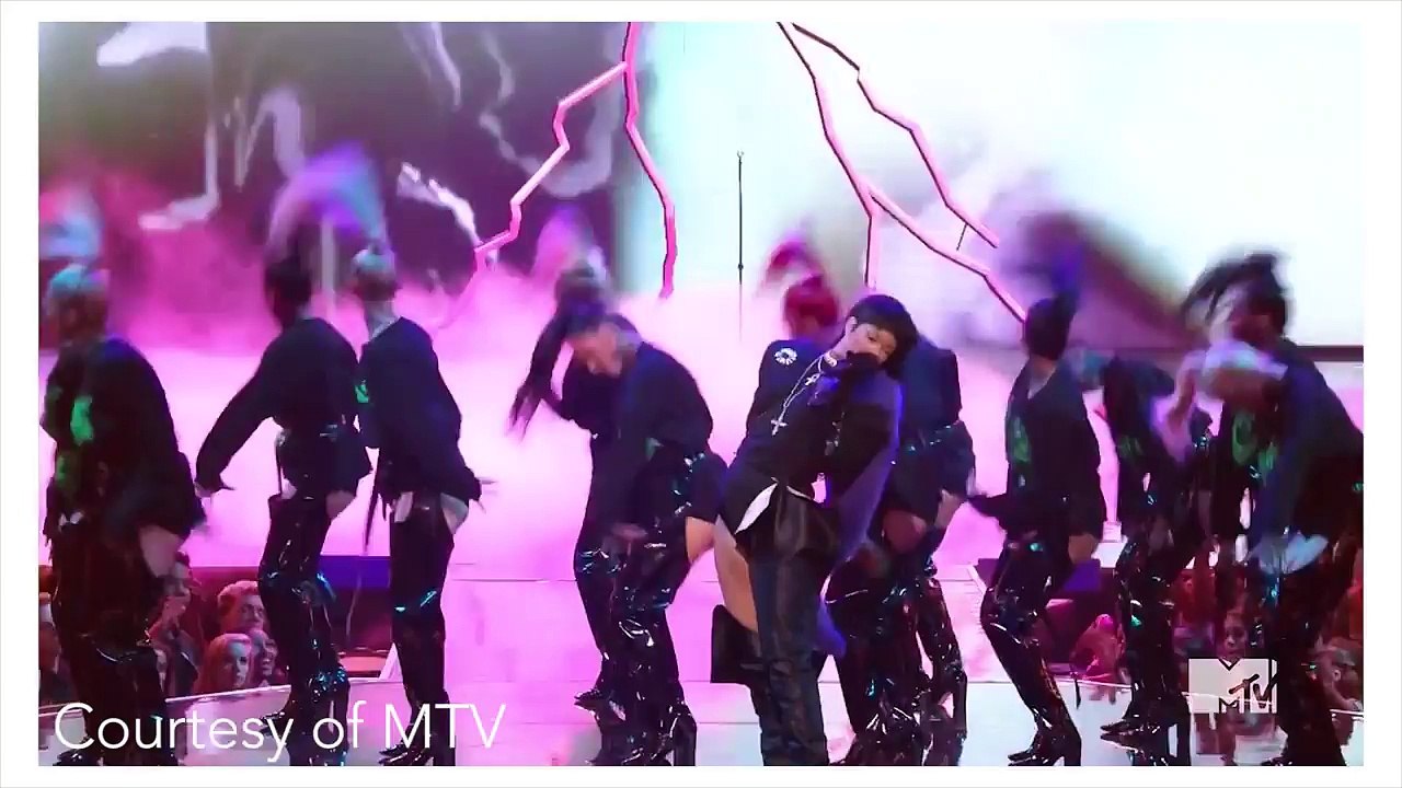 Drake Kisses Rihanna: MTV VMAs 2016 Best & Worst Moments