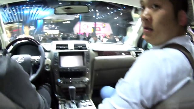 New Lexus LX 570 2016, 2017 interior, exterior VS Lexus GX 400-460 2016, 2017_5