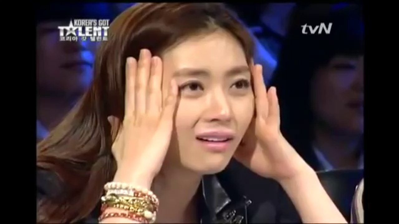 Homeless Boy Steals The Talent Show