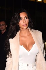Kim Kardashian, Kocasının Yanında Frikik Vermemek İçin Önlem Aldı