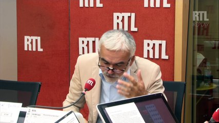 Migrants : "Calaisiens, François Hollande va venir vous voir", lance Pascal Praud