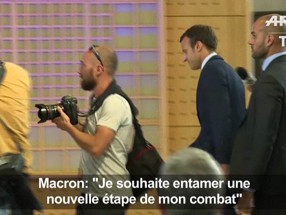 Hollande préside le premier Conseil des ministres de l'après-Macron