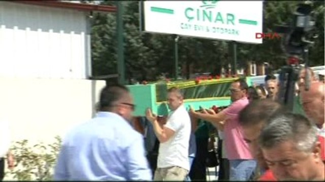 Yalova Vedat Türkali İçin Yalova Devlet Hastanesi Önünde Tören Düzenlendi
