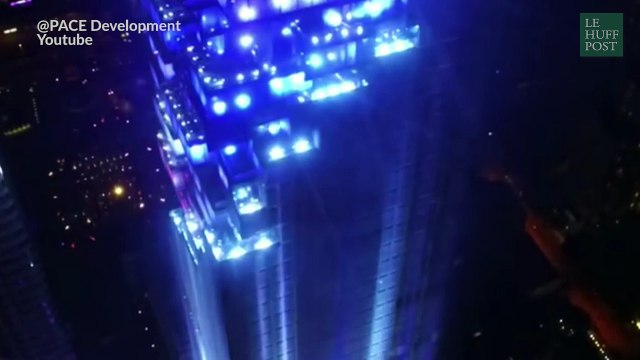 L'impressionnante inauguration à Bangkok de la plus haute tour de Thaïlande